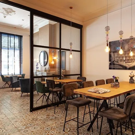 Julien Hotel